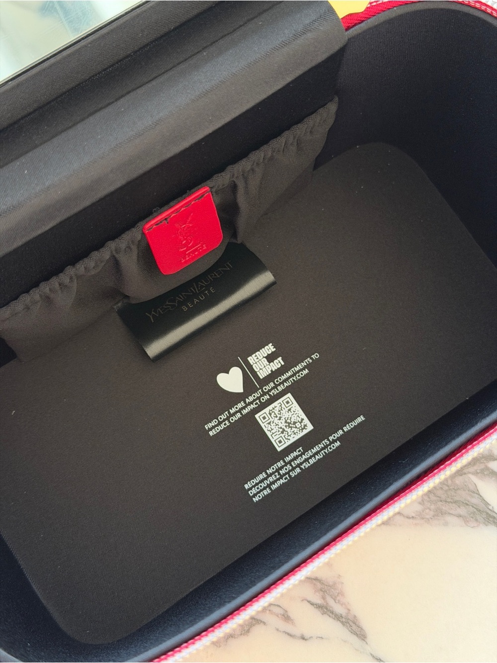 Yves Saint Laurent Beauty Red Quilted Leather Cosmetic Vanity Case - Picture 13 of 13
